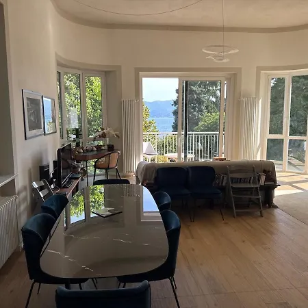 Villa Lakefront Private Ranco