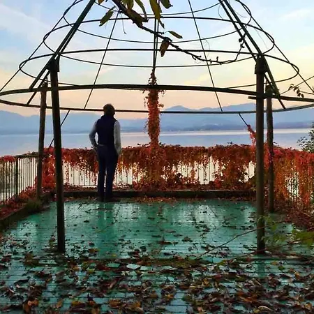 Lakefront Private *