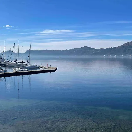 别墅 Lakefront Private *