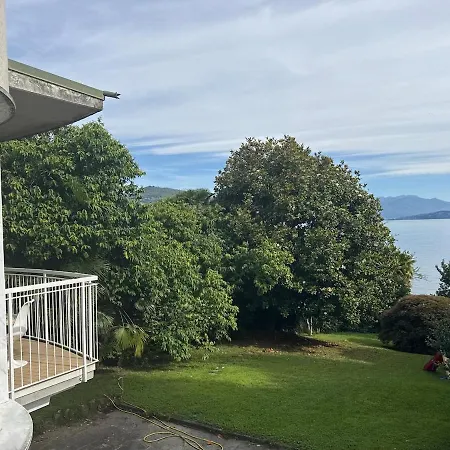 Villa Lakefront Private Ranco